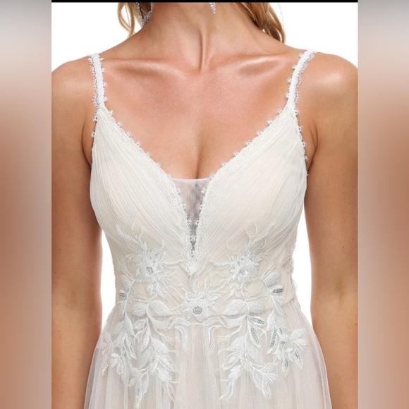 Brand new wedding dress with tags! - Picture 3 of 9